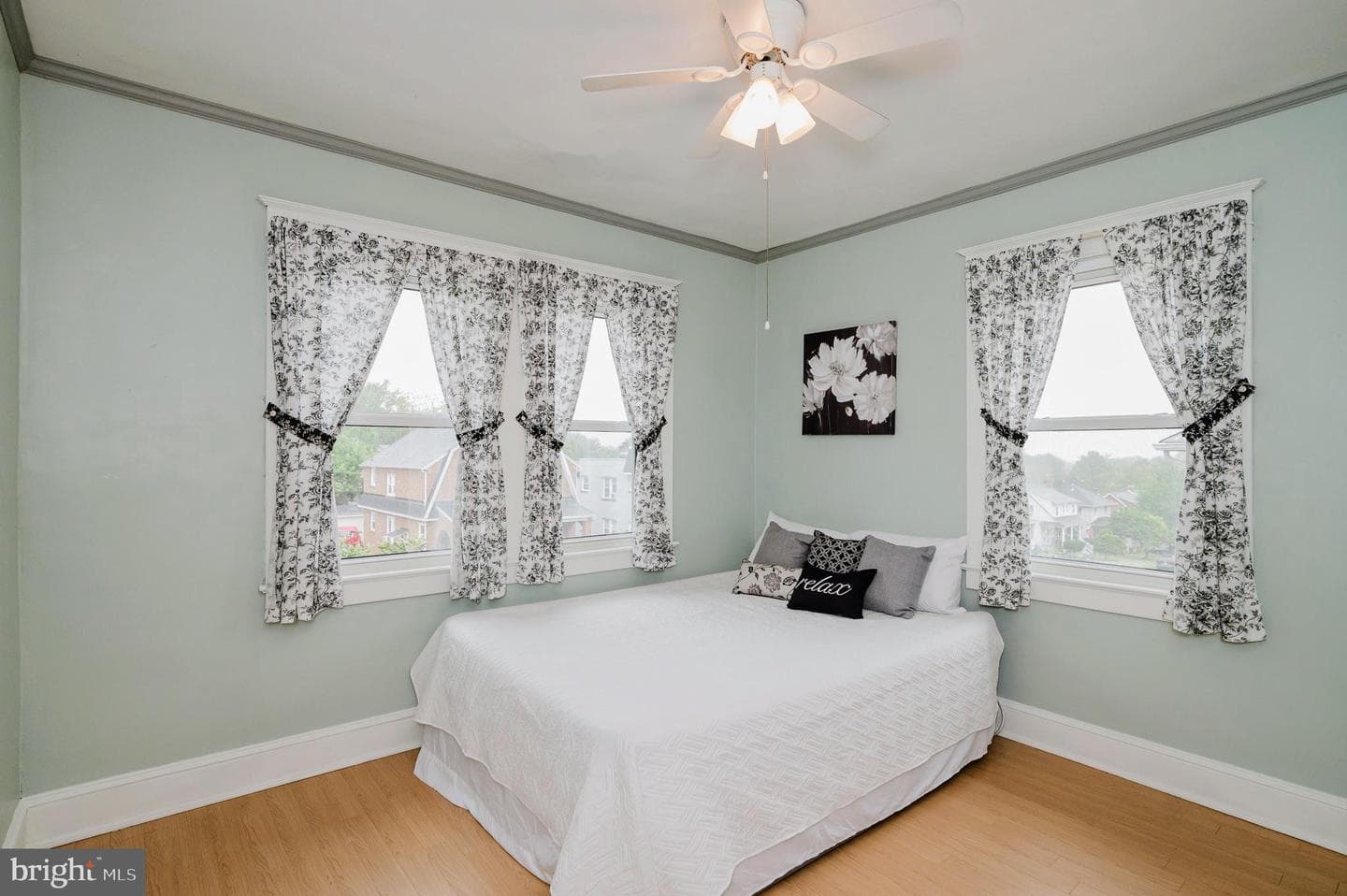 632 Plymouth Road photo 17