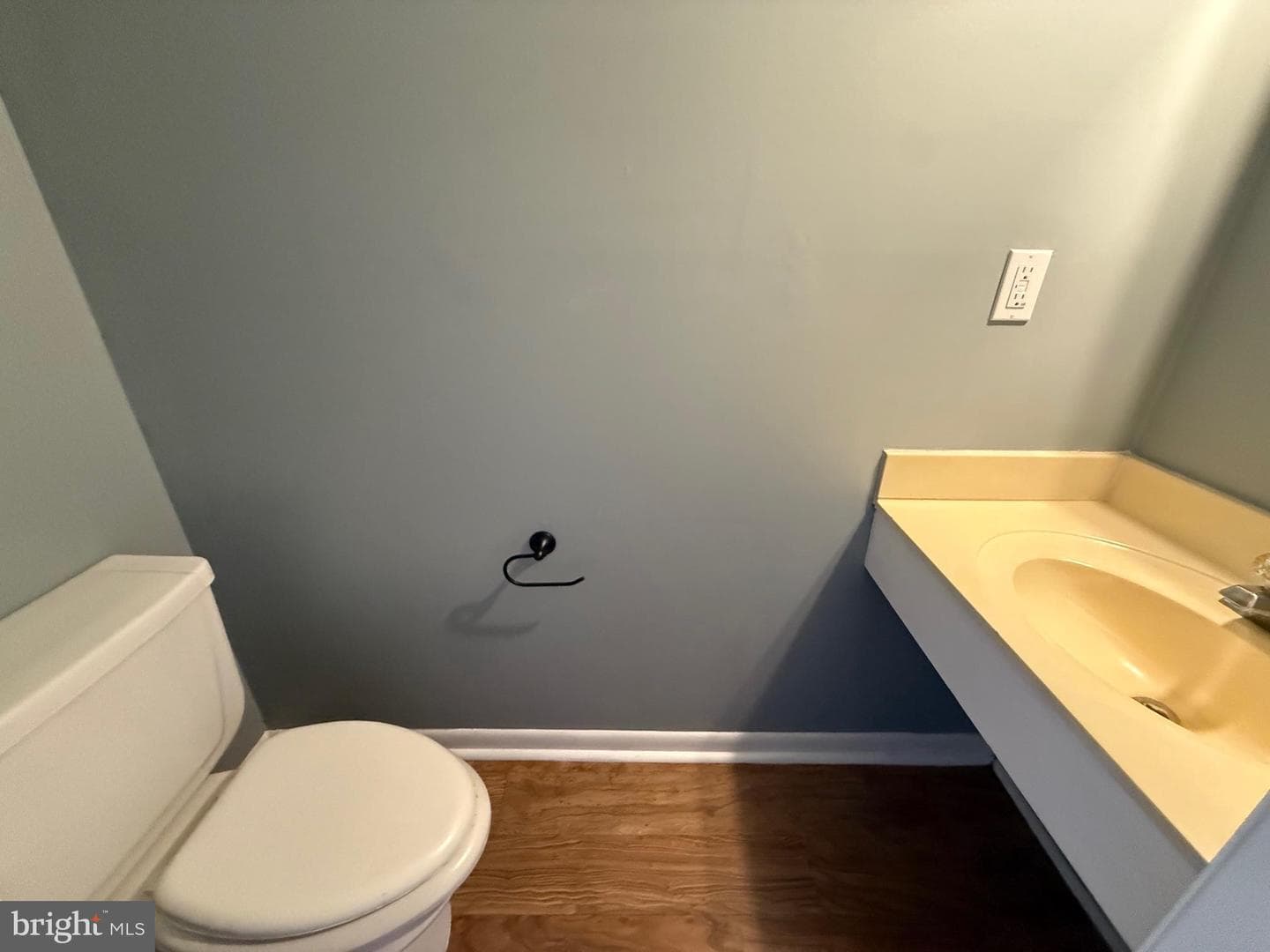 54 Chelmsford Court photo 16