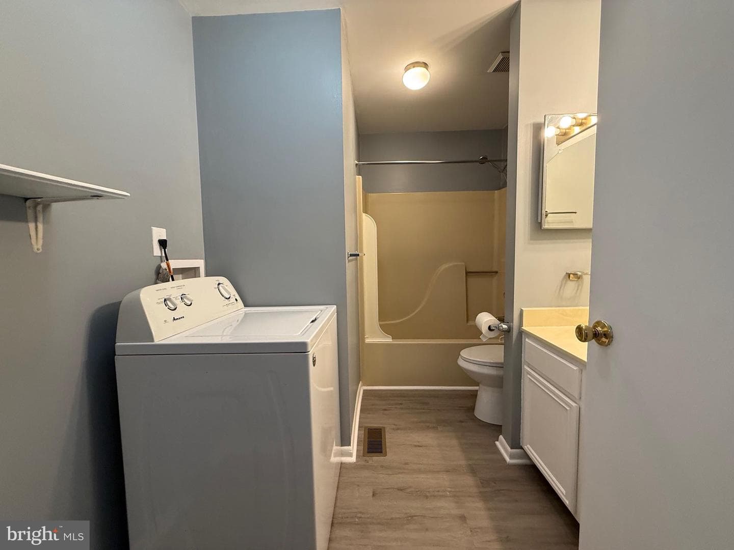 54 Chelmsford Court photo 27