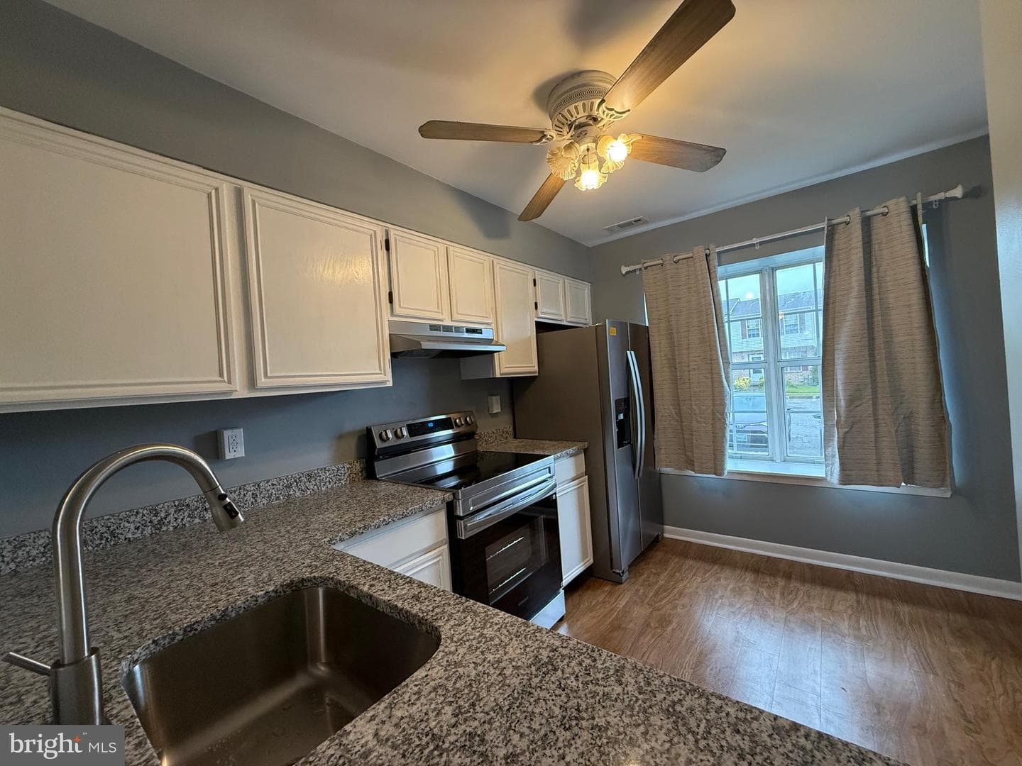 54 Chelmsford Court photo 9
