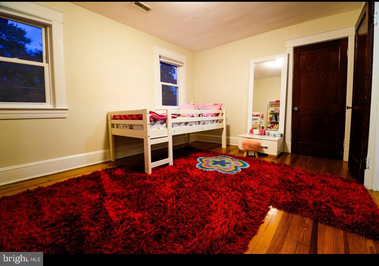905 Woodsdale Road photo 14