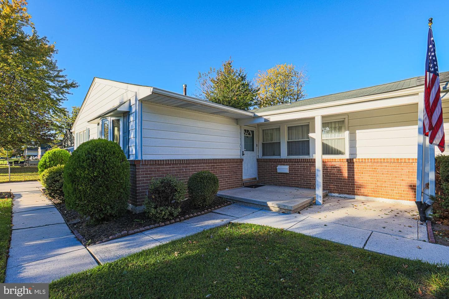 8602 David Avenue photo 30