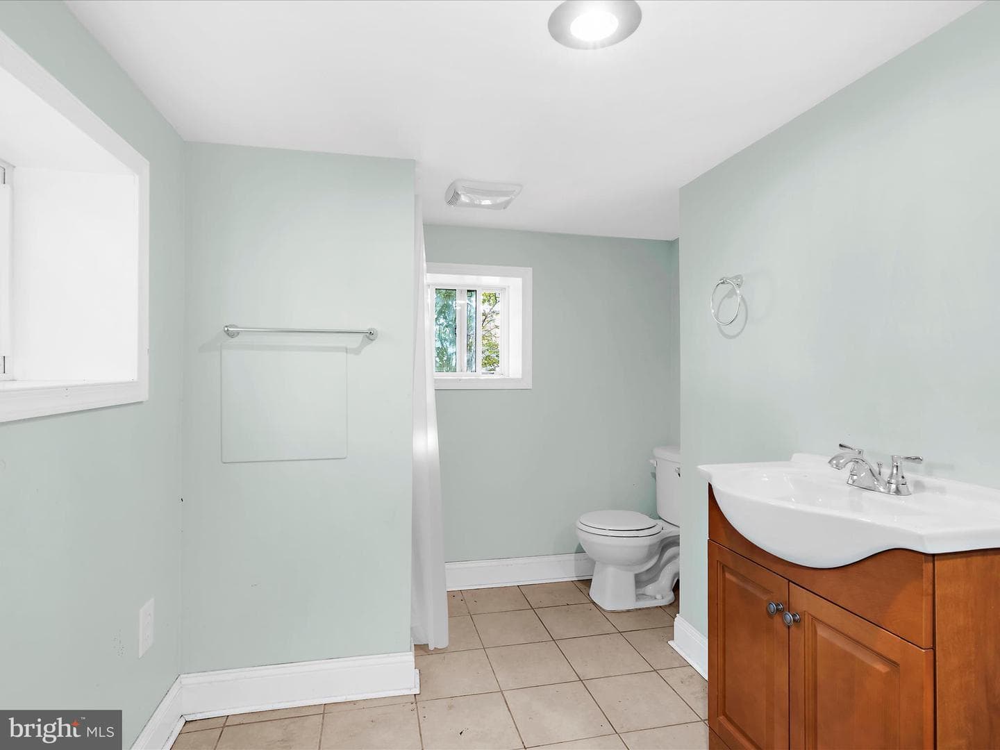 1328 Maple Avenue photo 25
