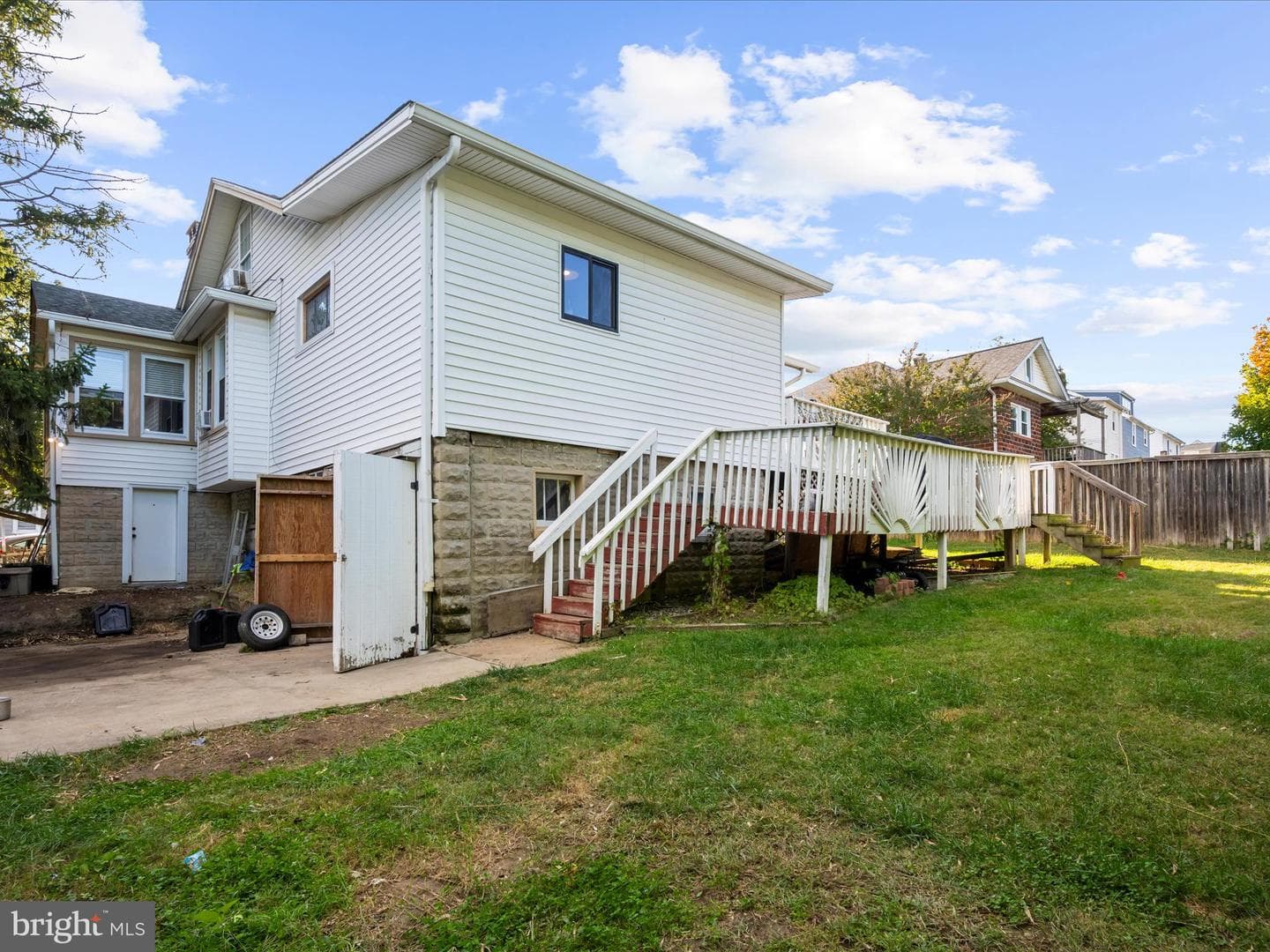 1328 Maple Avenue photo 30