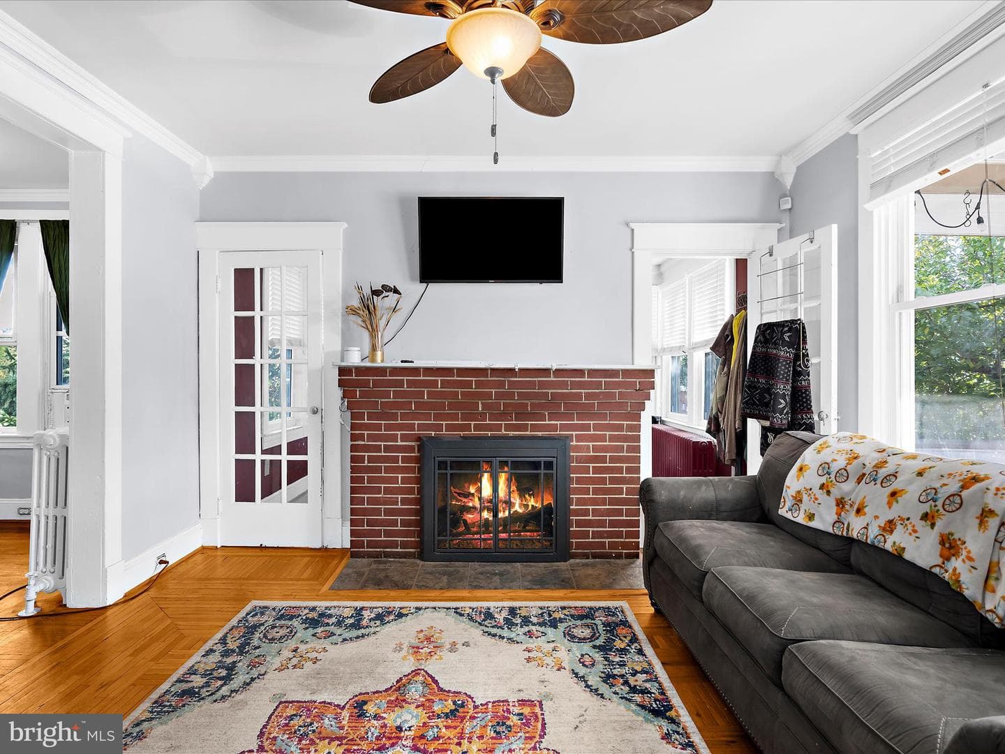 1328 Maple Avenue photo 5