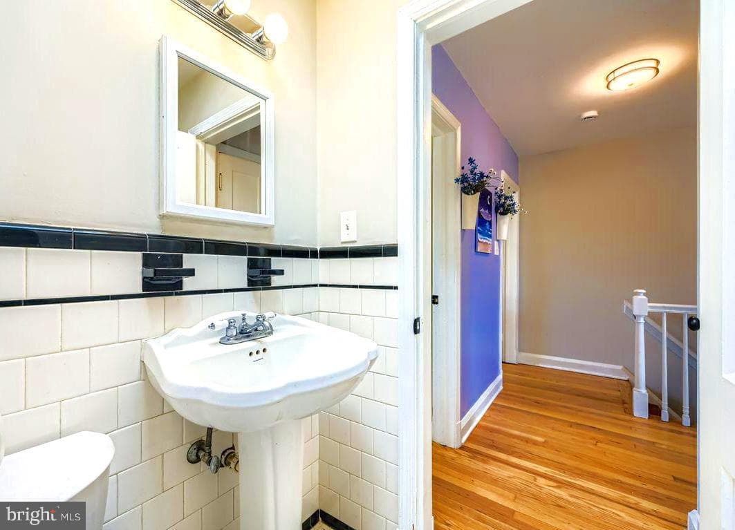 6841 Duluth Avenue photo 17