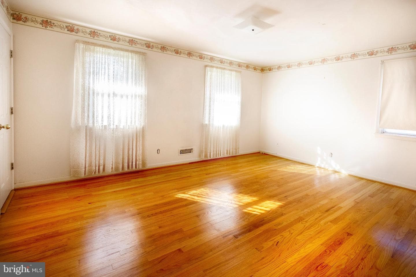 2303 Wuthering Road photo 13