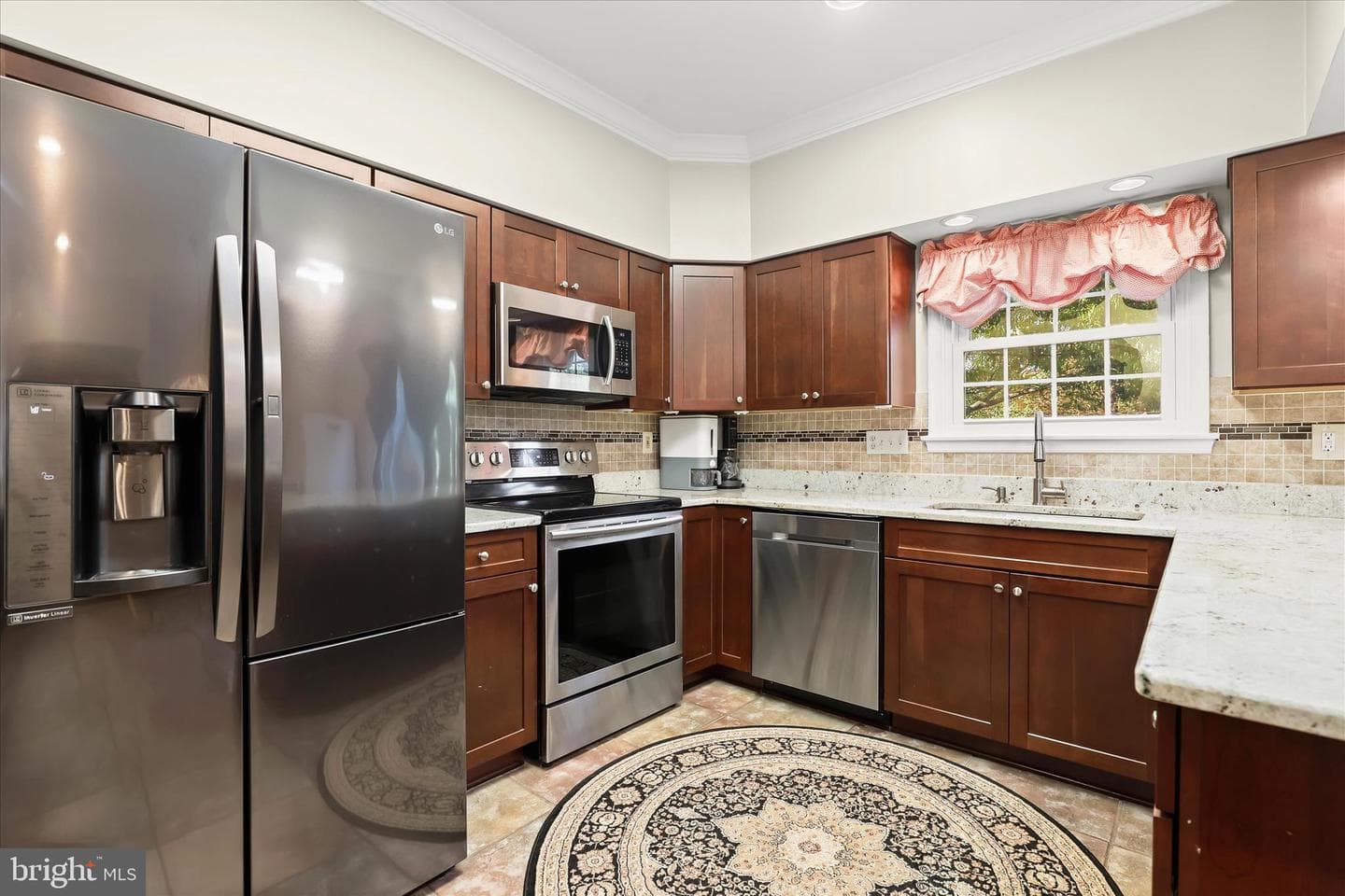 28 Alderman Court photo 13