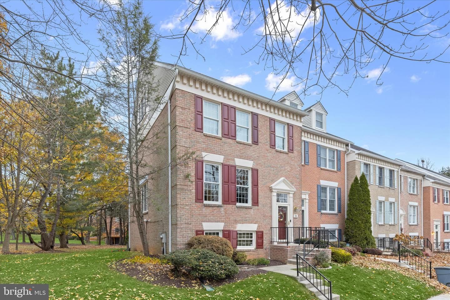 28 Alderman Court photo 2