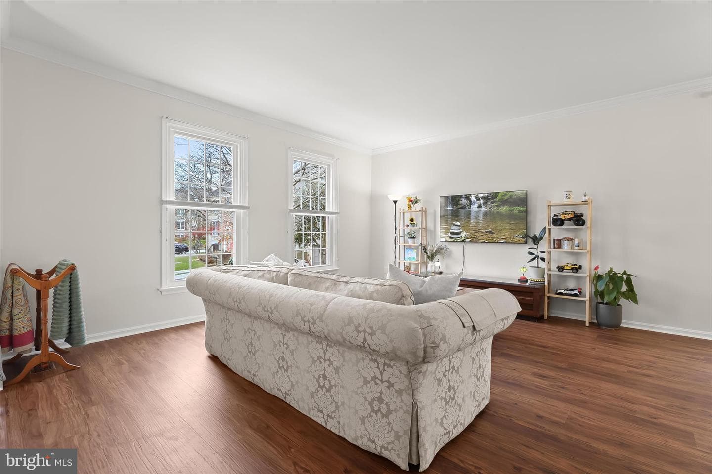 28 Alderman Court photo 3