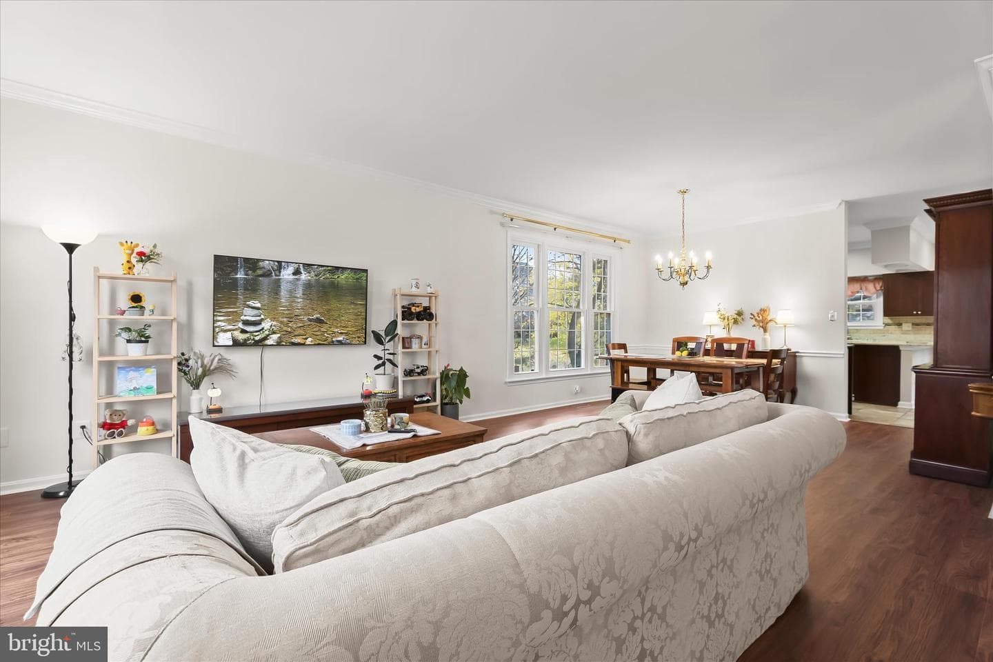 28 Alderman Court photo 4