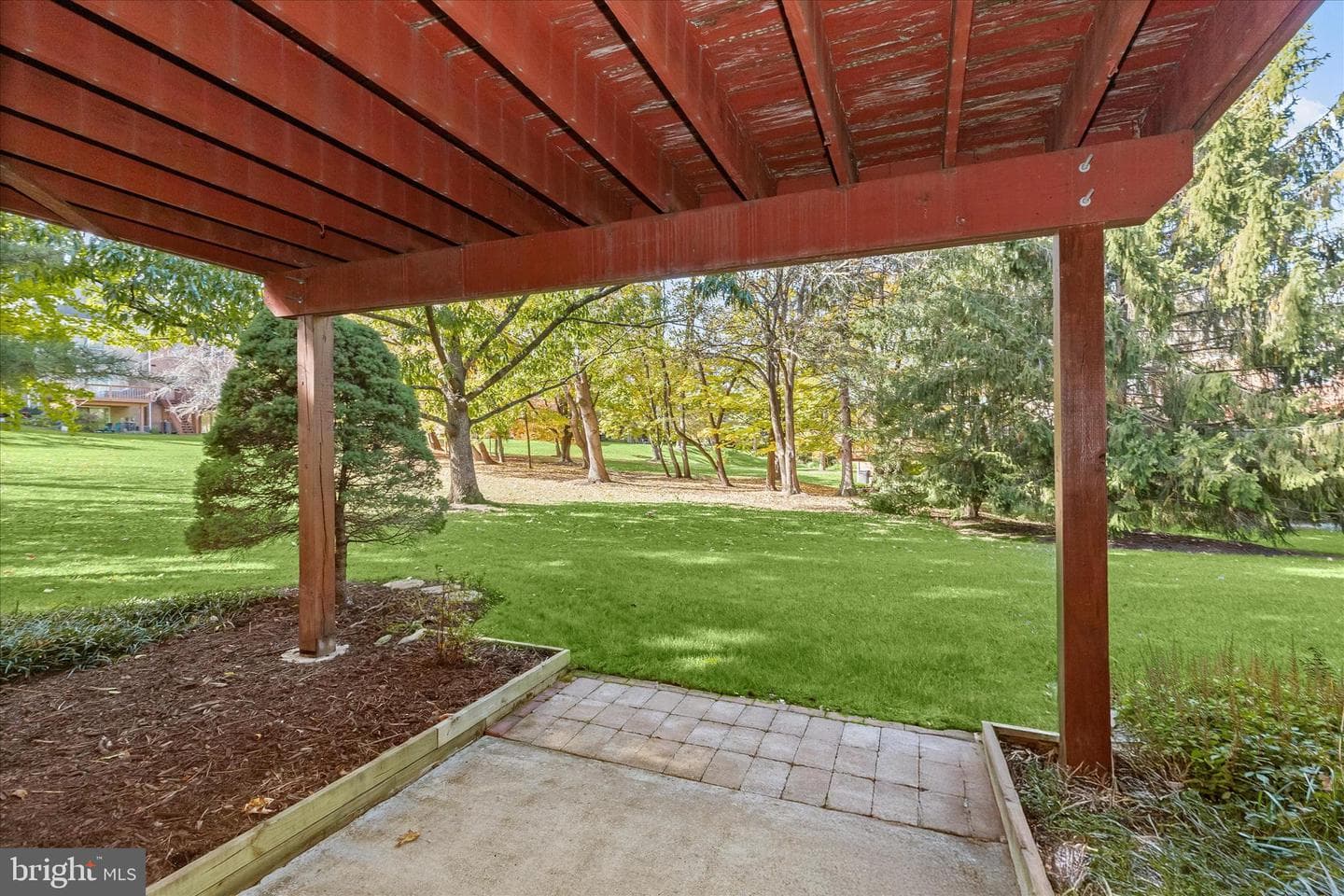 28 Alderman Court photo 46