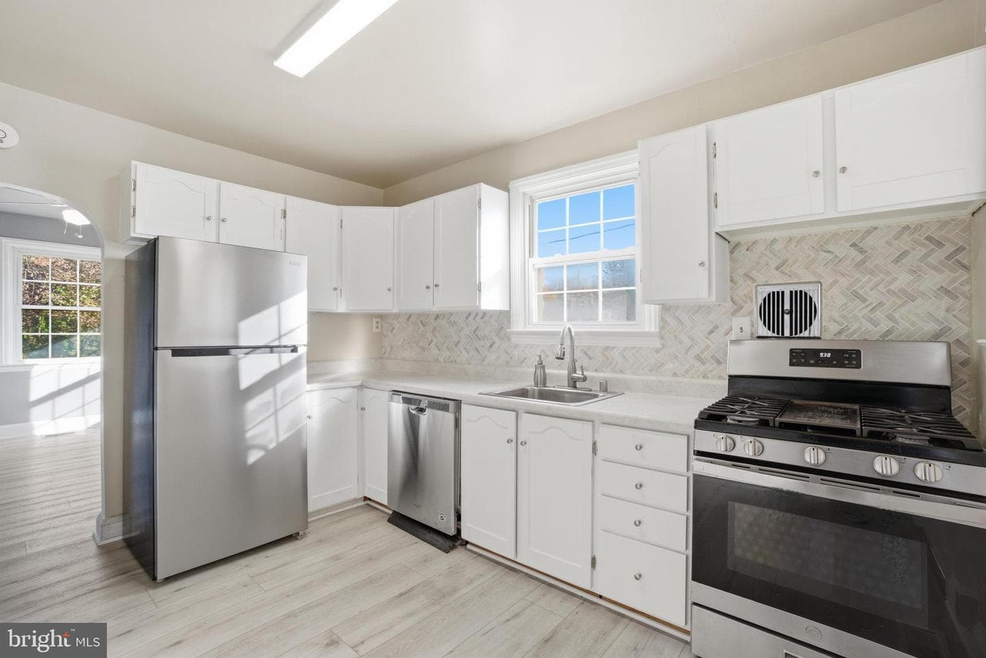 121 1st Avenue photo 17