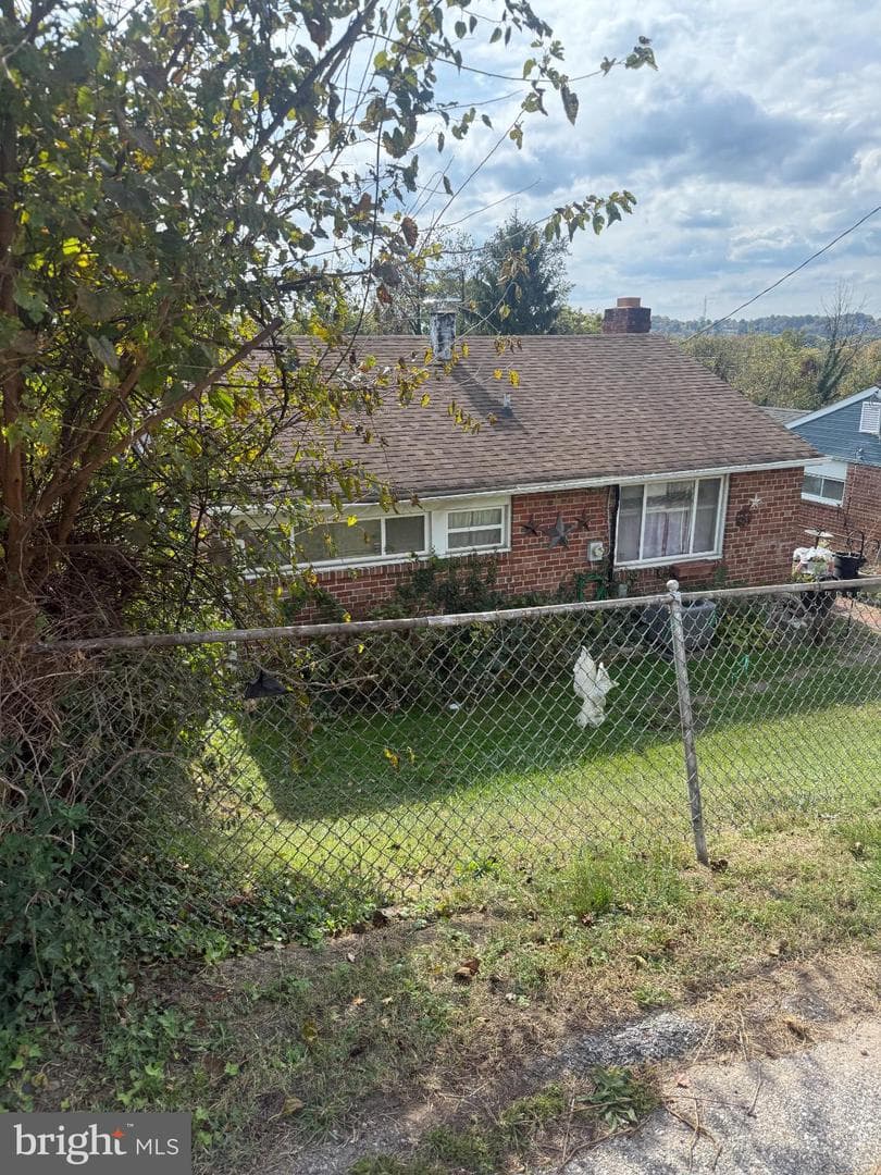 111 Ridge Avenue photo 10