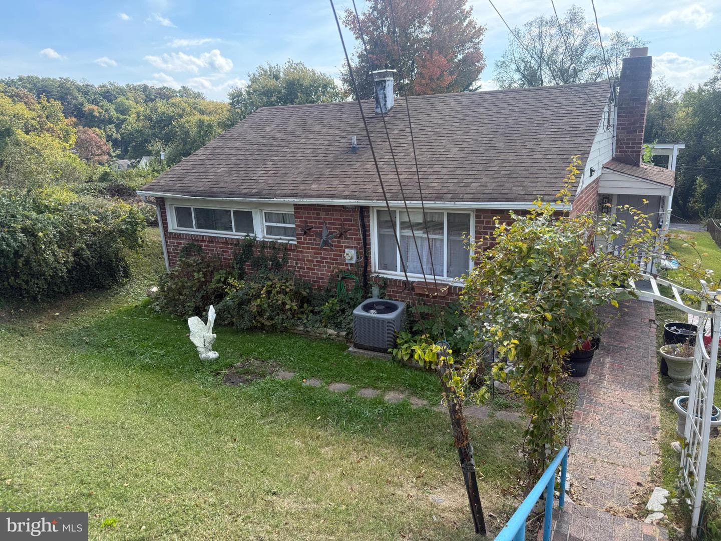 111 Ridge Avenue photo 3
