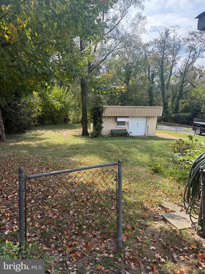 111 Ridge Avenue photo 7