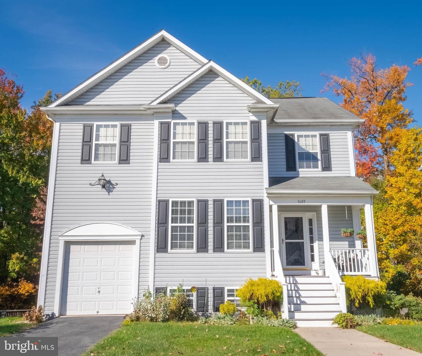1605 Sandy Hollow Circle