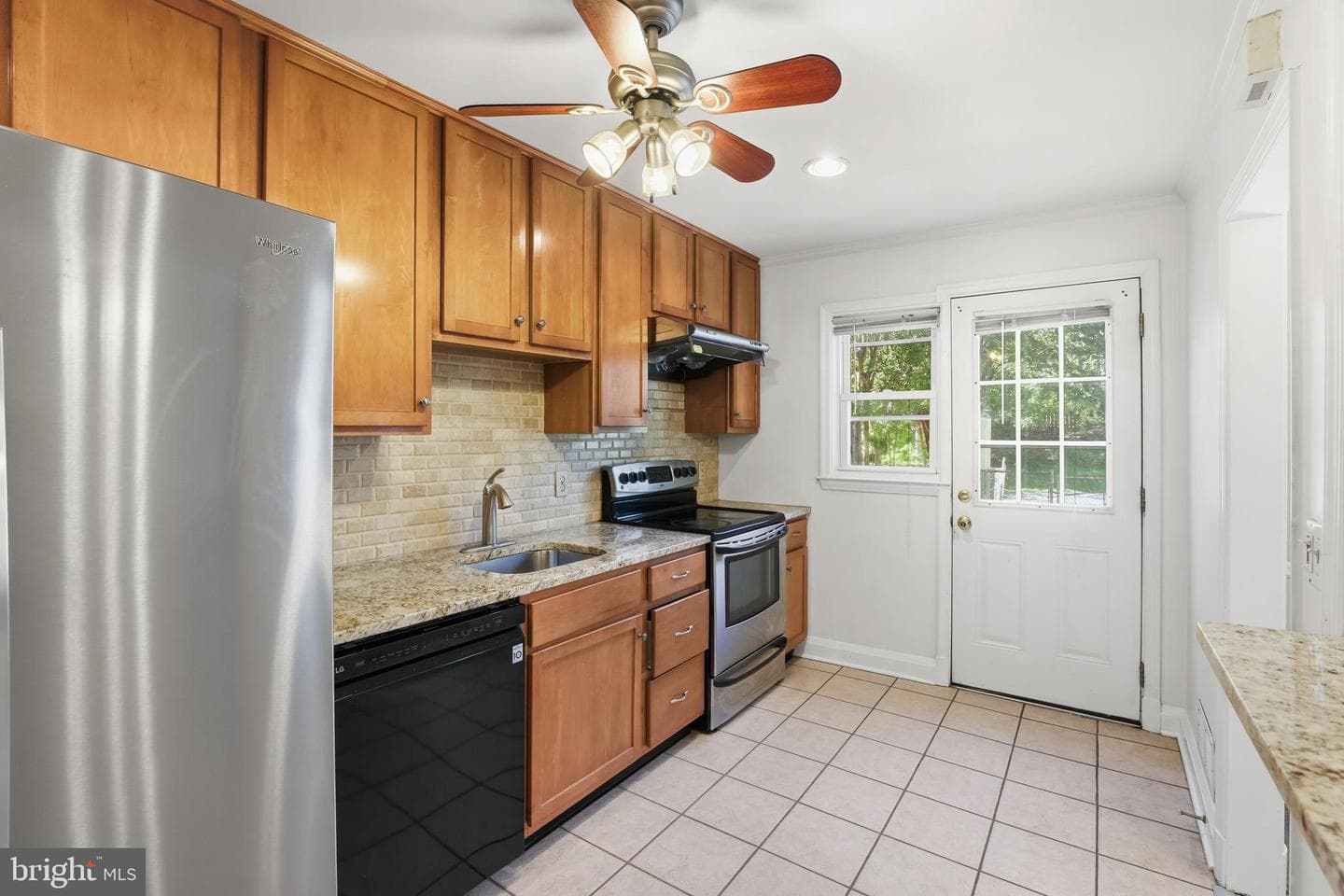 1002 Winsford Road photo 12