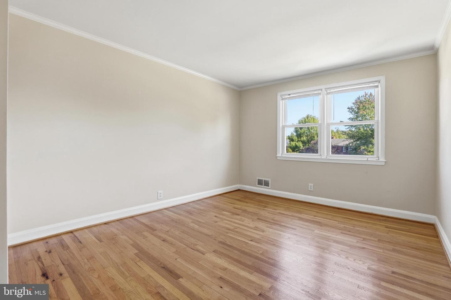 1002 Winsford Road photo 17