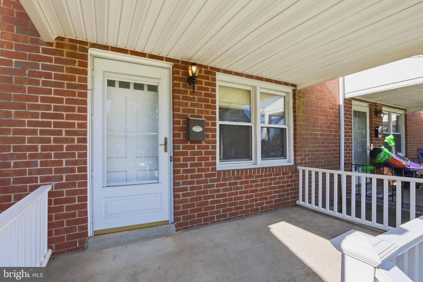 1002 Winsford Road photo 4