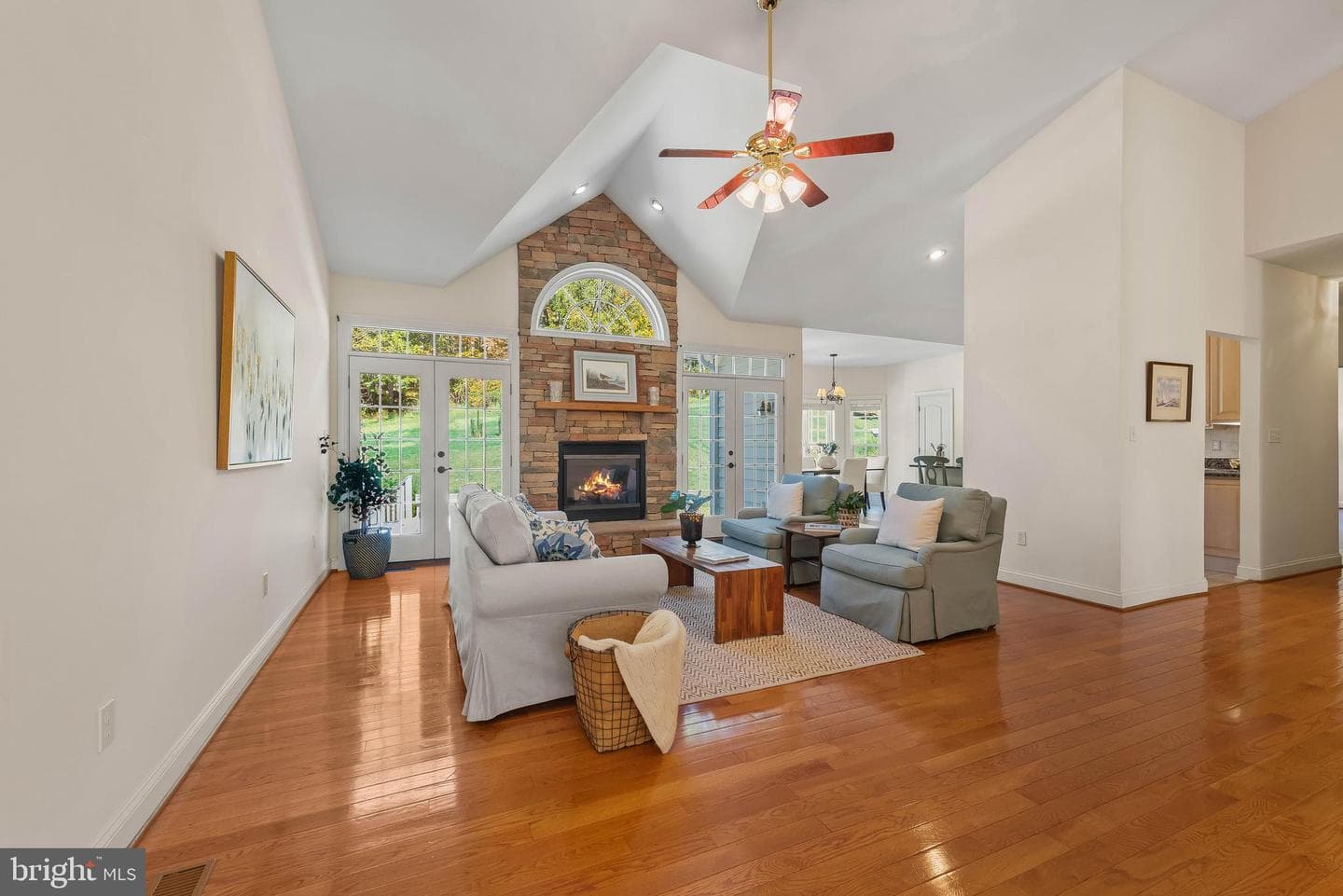 2202 River Bend Court photo 4