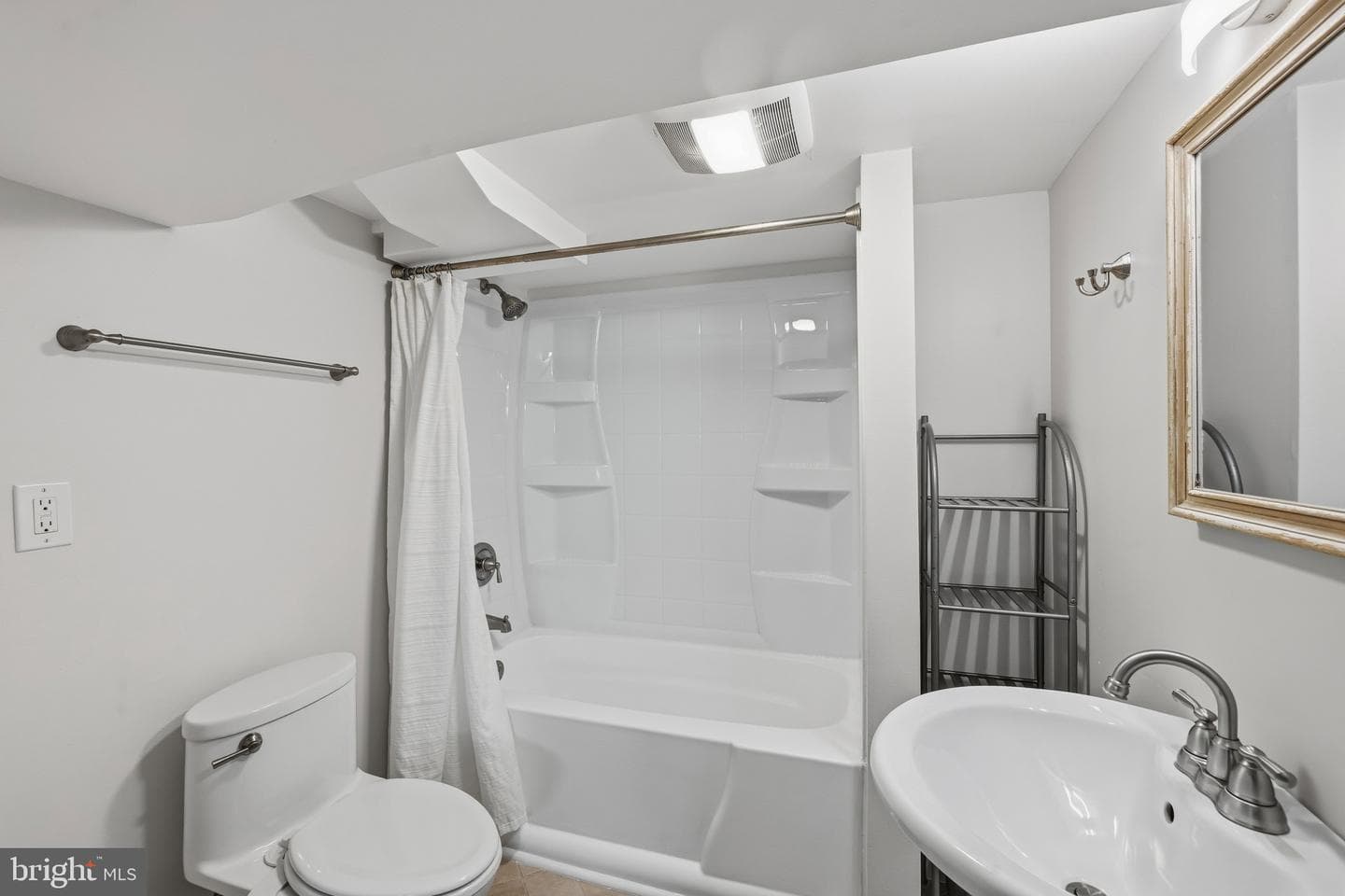 1246 Elm Road photo 22