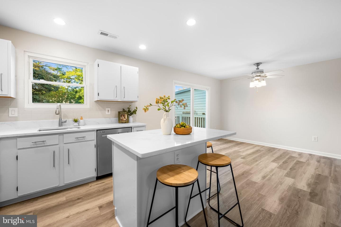 241 Green Fern Way photo 8