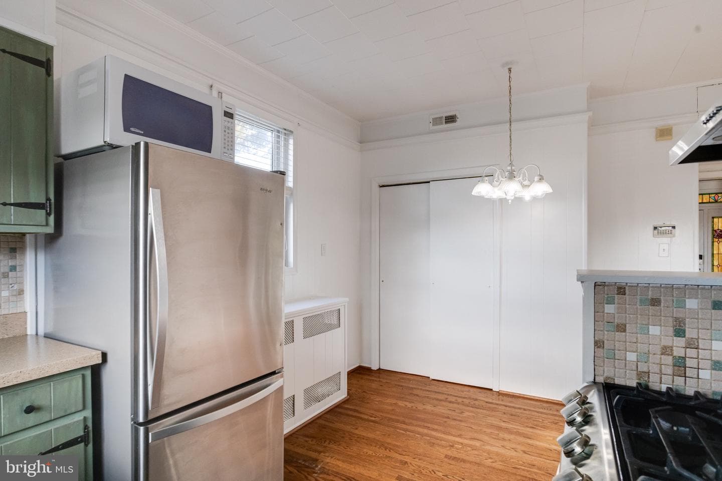 1329 Pine Grove Avenue photo 30