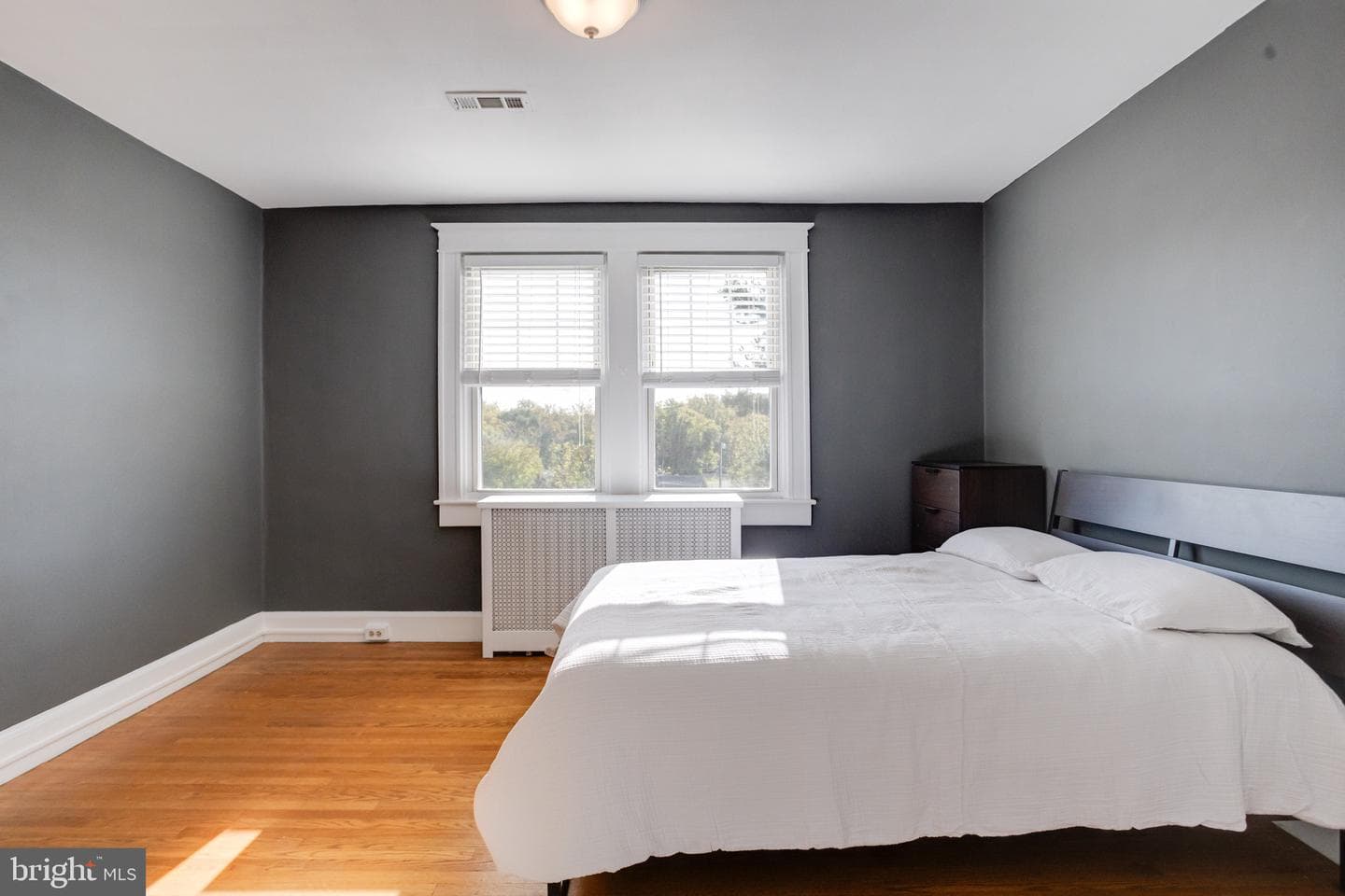 1329 Pine Grove Avenue photo 33