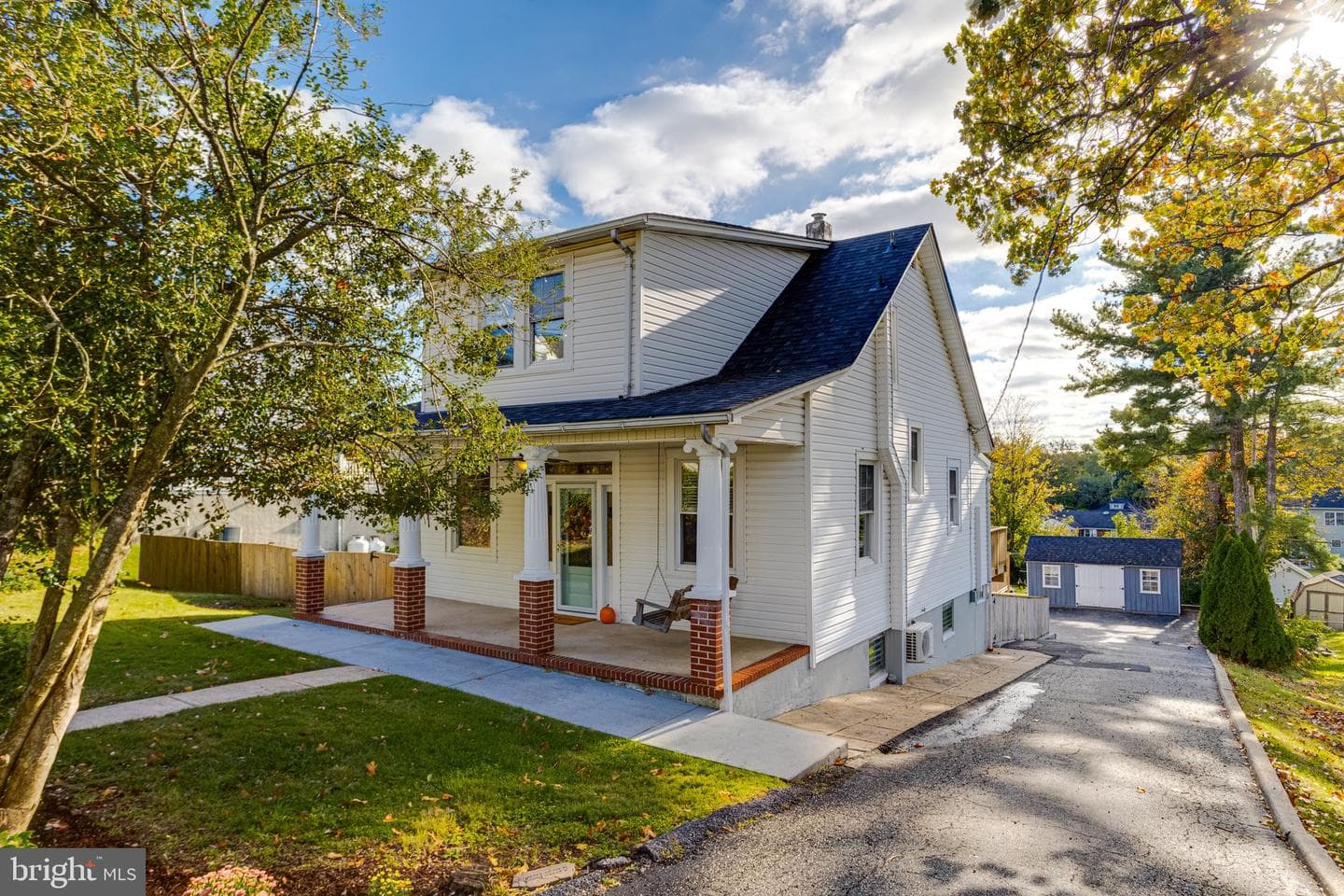 1329 Pine Grove Avenue photo 5