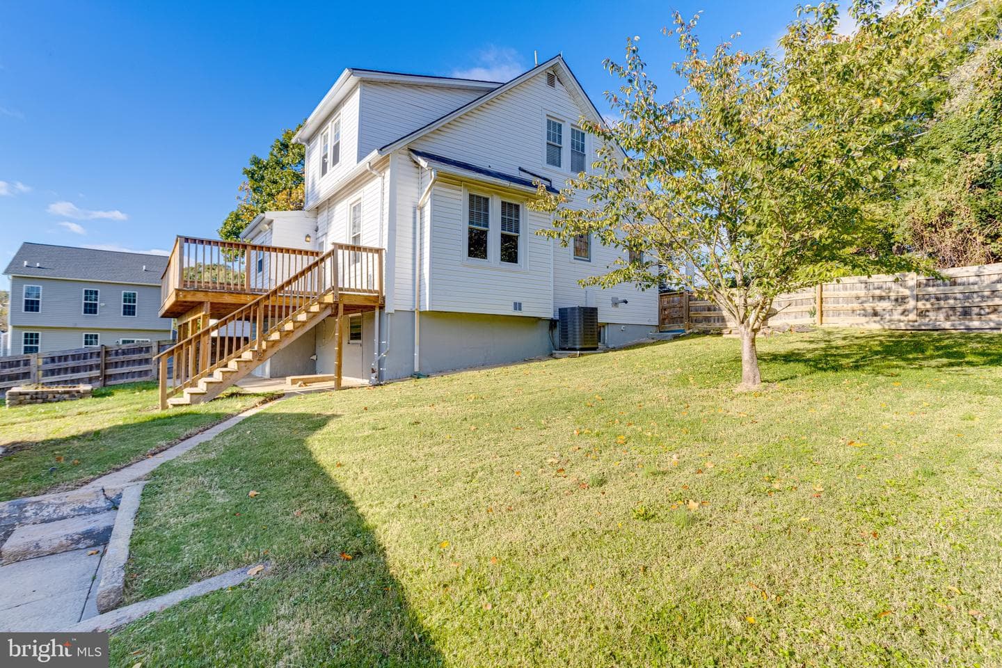1329 Pine Grove Avenue photo 77