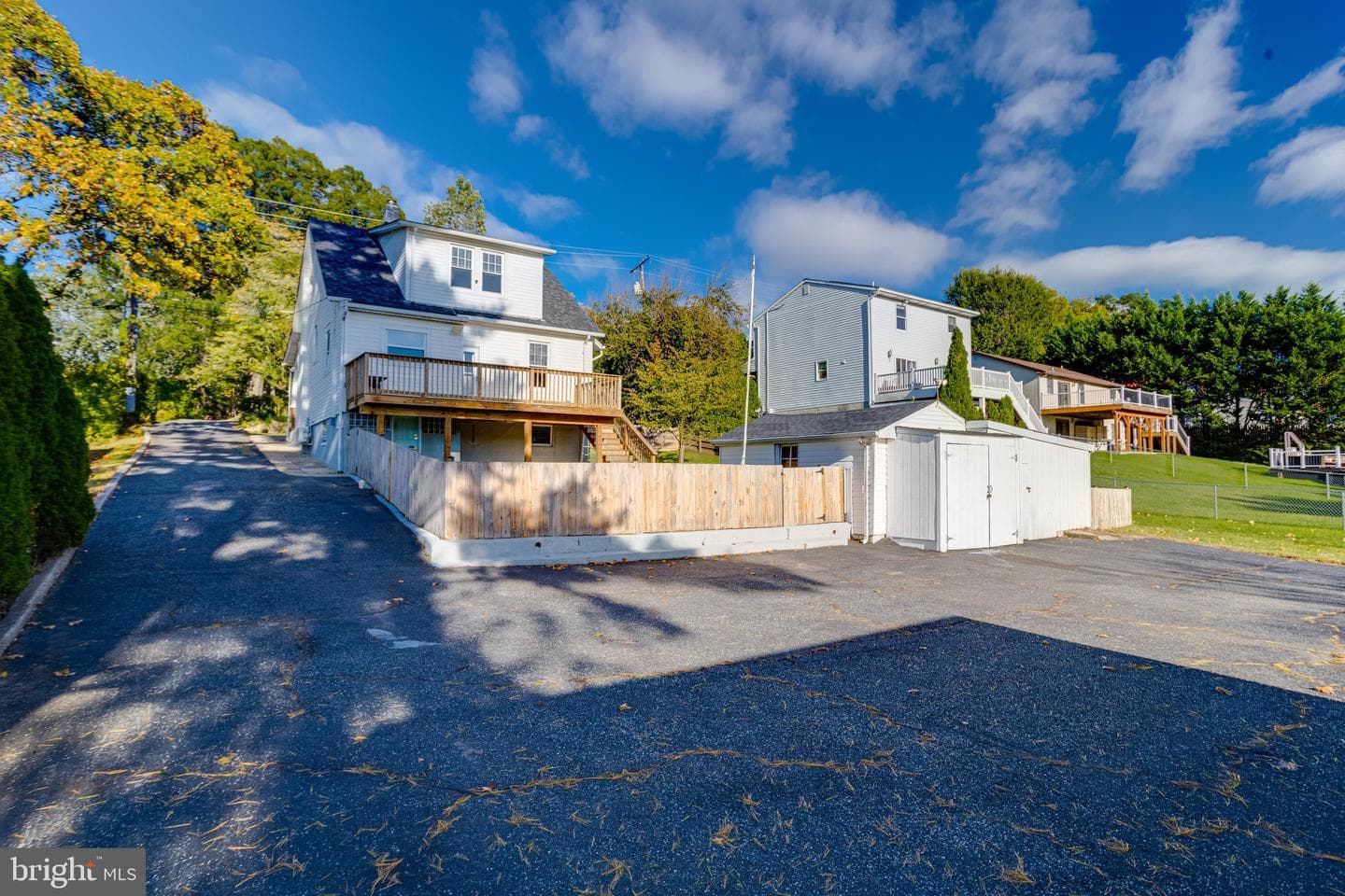 1329 Pine Grove Avenue photo 85