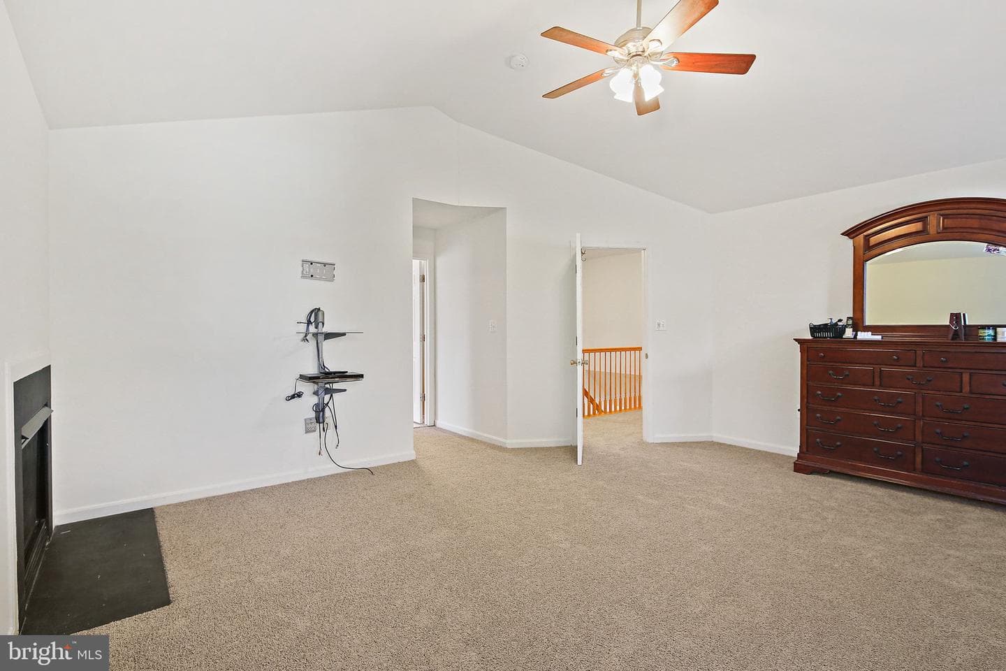 8422 Merryview Drive photo 12