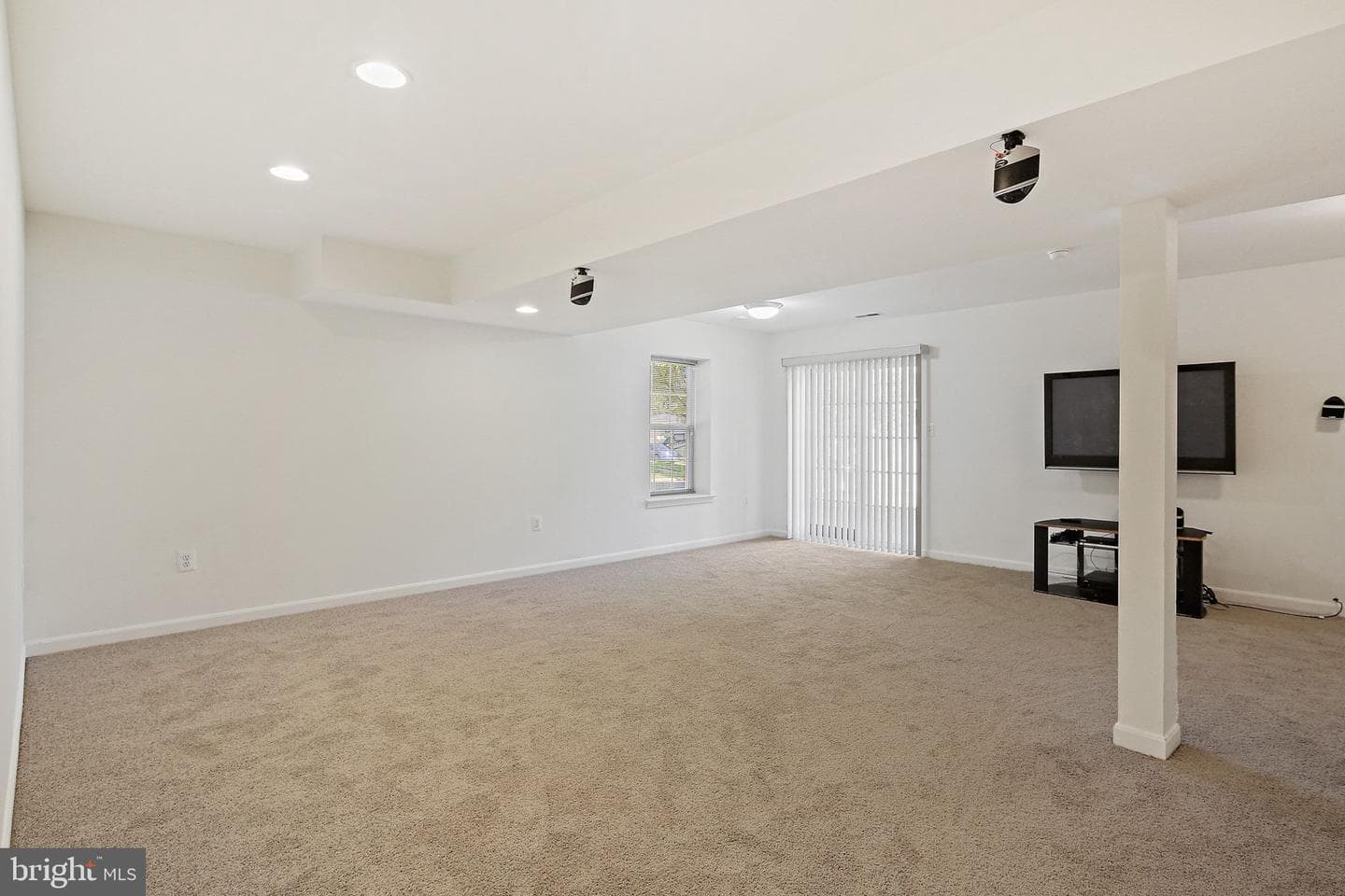 8422 Merryview Drive photo 23