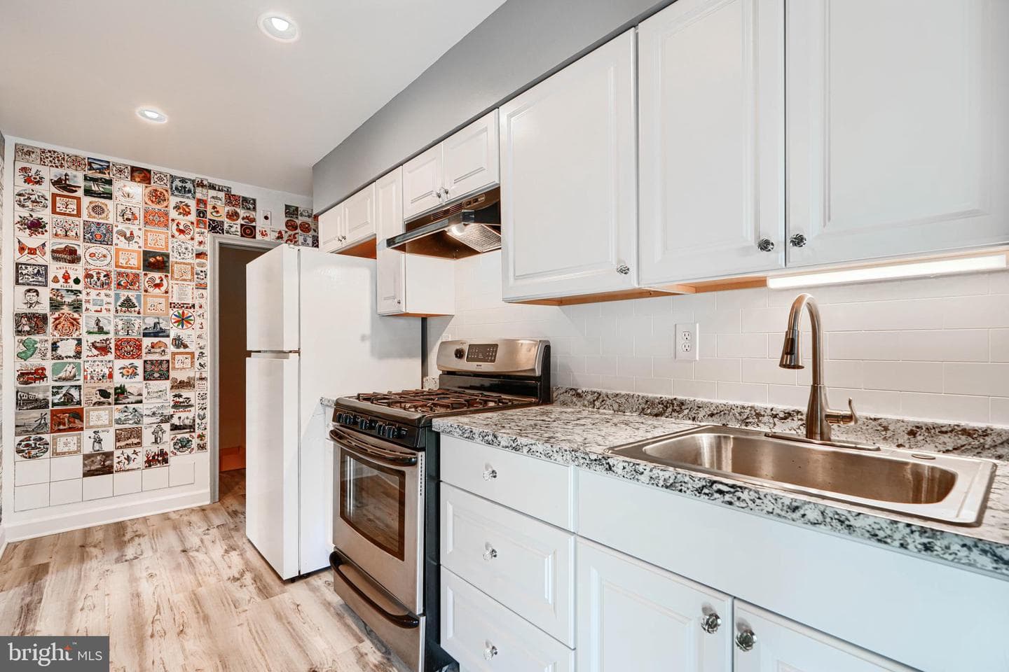 644 48th Street photo 12