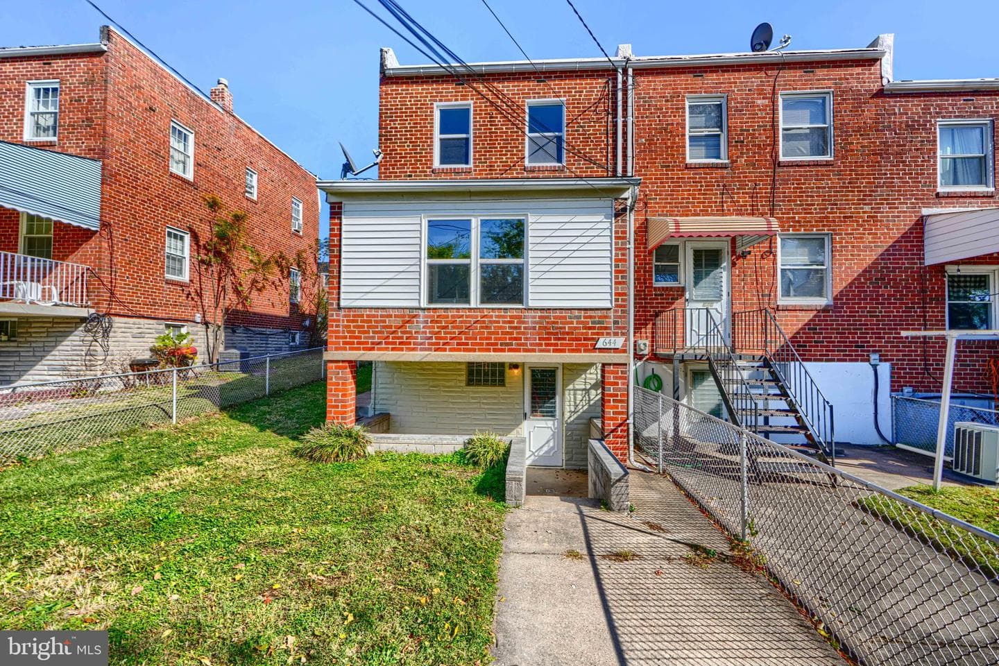644 48th Street photo 35