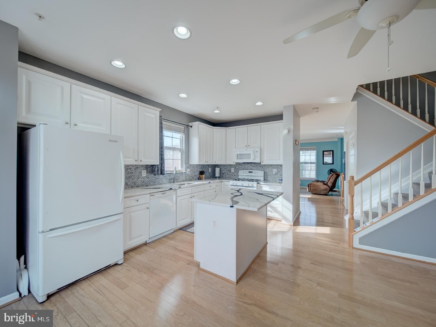 815 Lowe Road photo 11