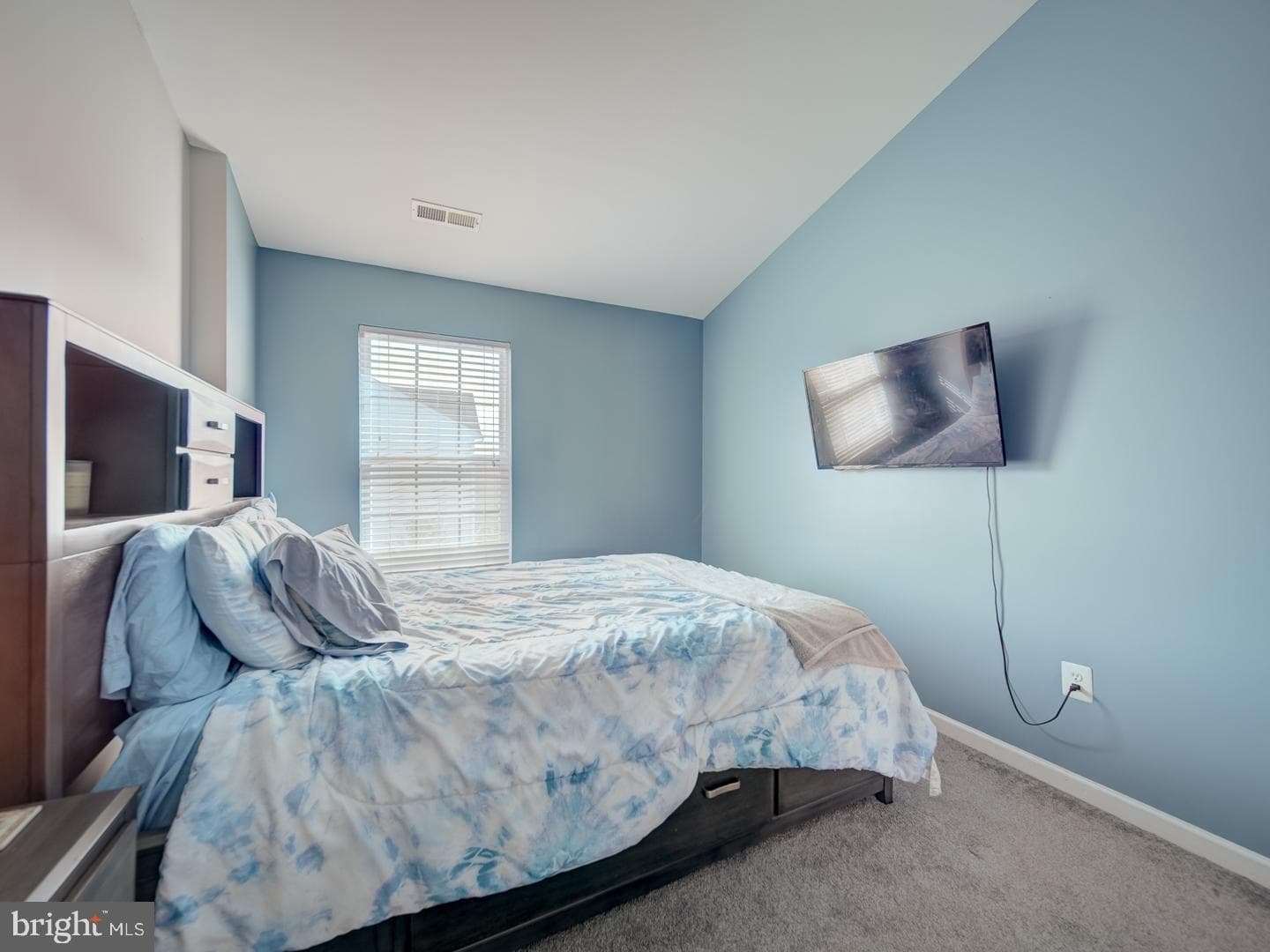 815 Lowe Road photo 32