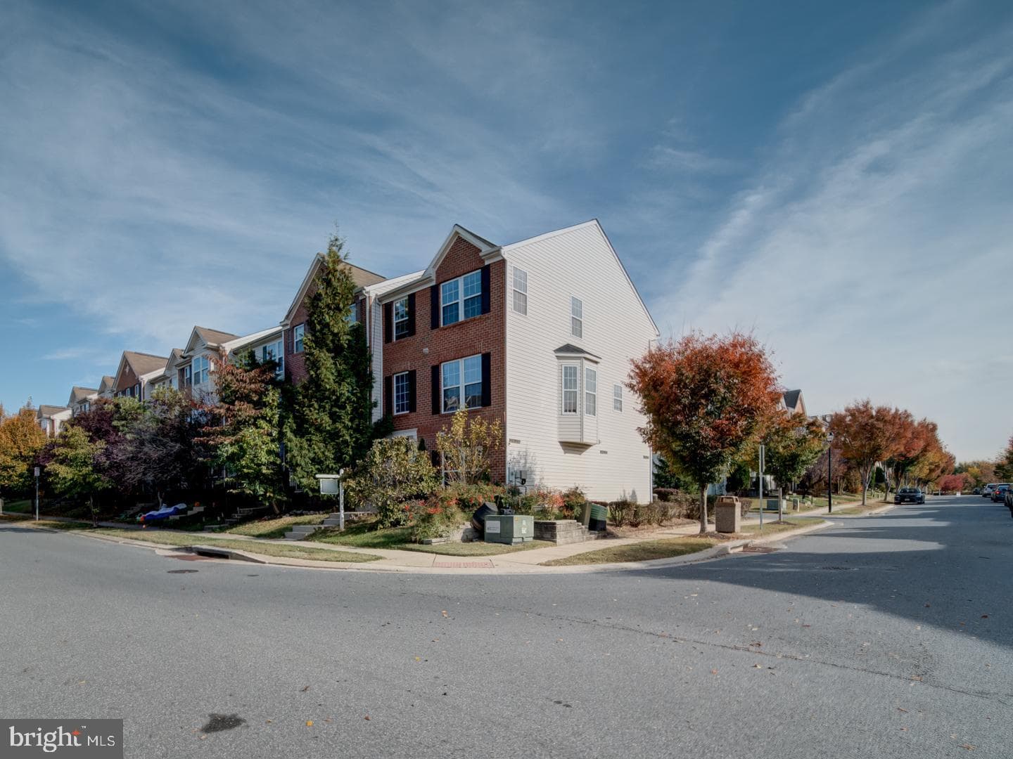 815 Lowe Road photo 4