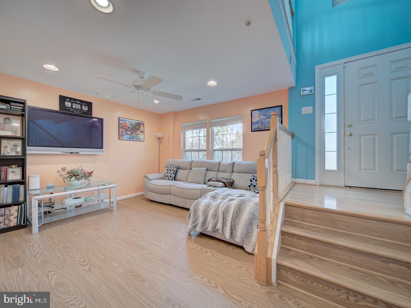 815 Lowe Road photo 5