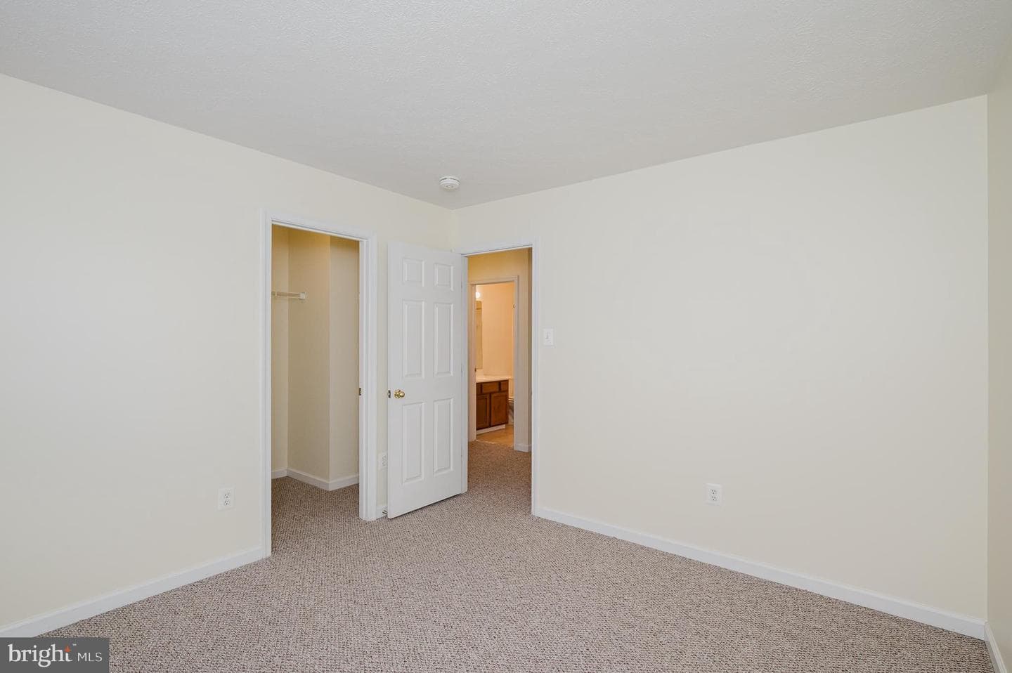 719 Macdill Rd photo 16