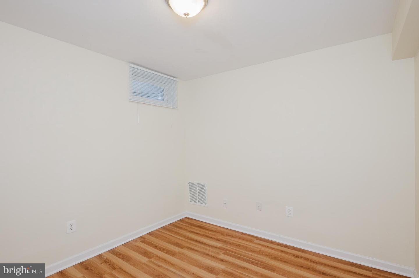 719 Macdill Rd photo 25