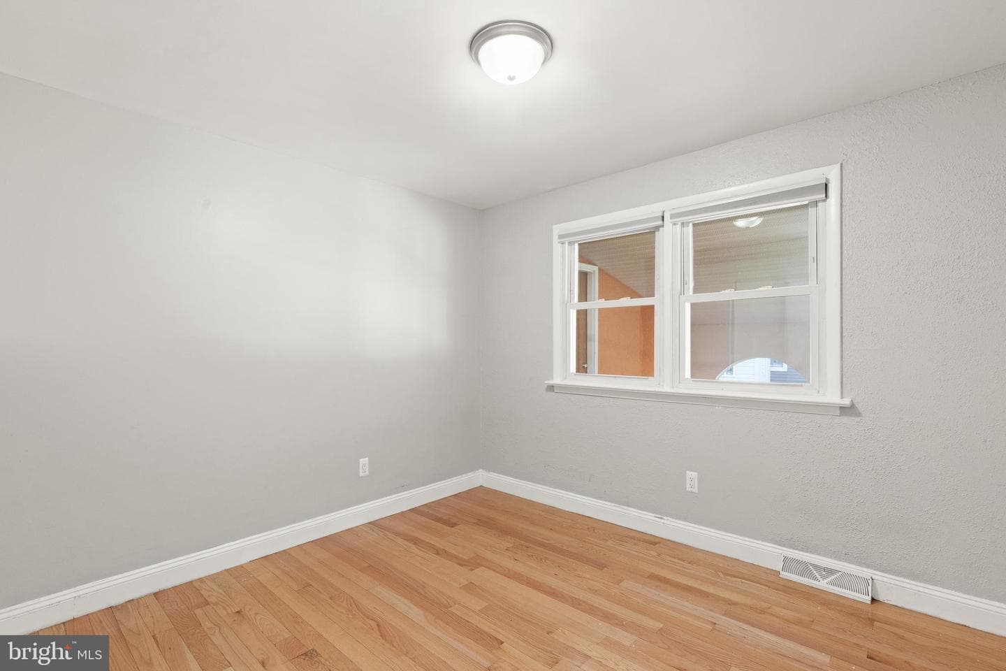 1206 Ingleside Avenue photo 17