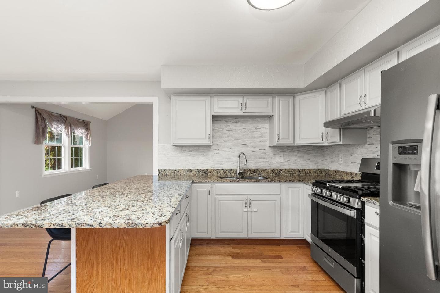 1206 Ingleside Avenue photo 7