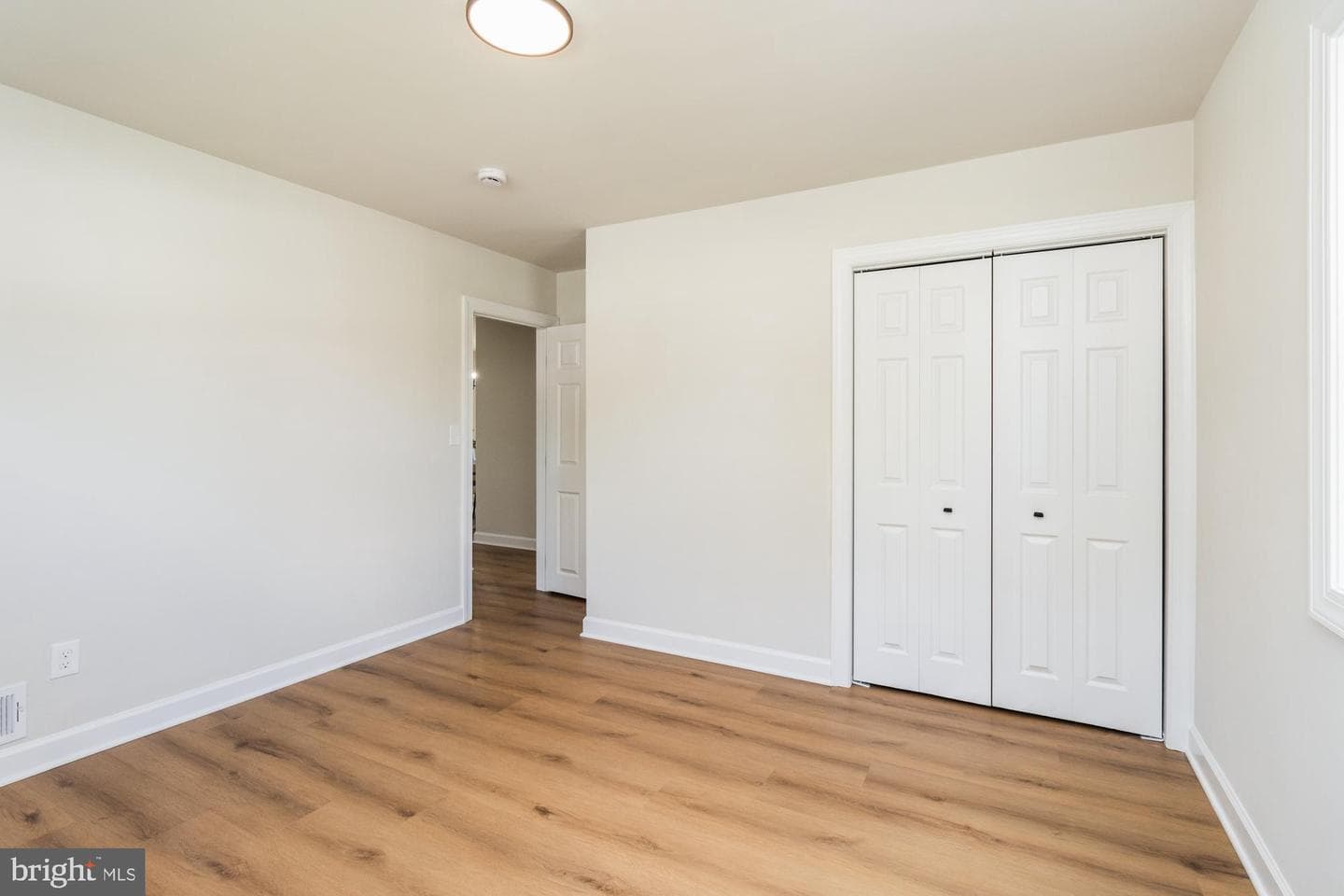 8016 Harris Avenue photo 15