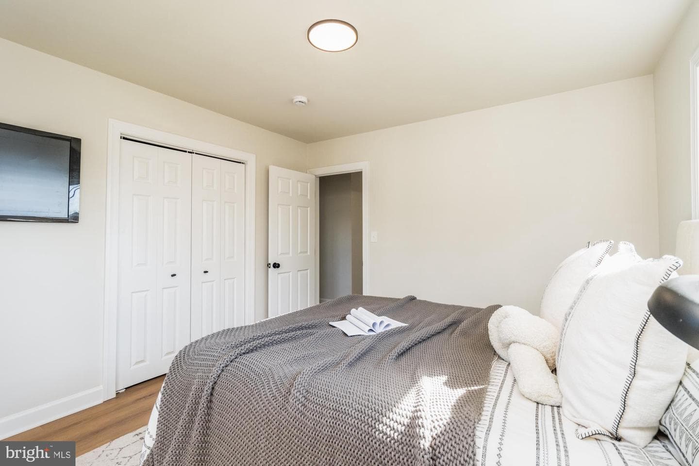 8016 Harris Avenue photo 19