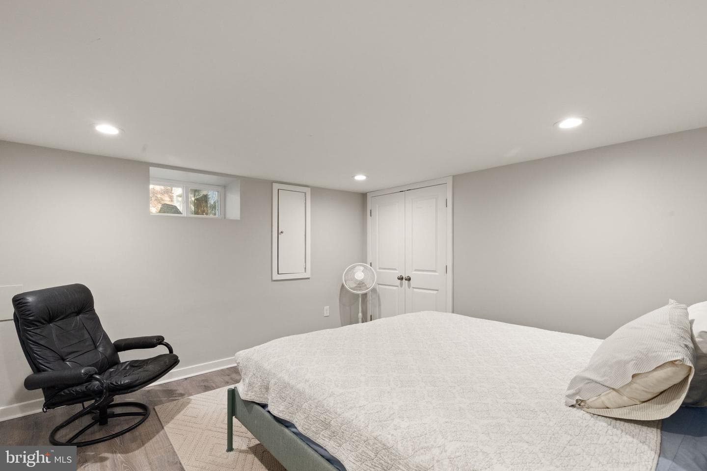 1813 Sunnyside Lane photo 25