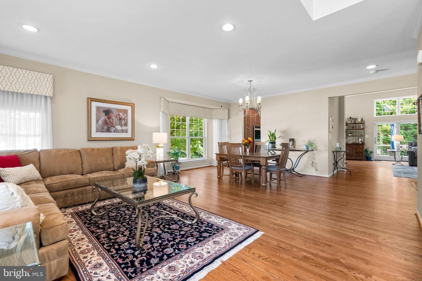 8915 Grummore Circle photo 4
