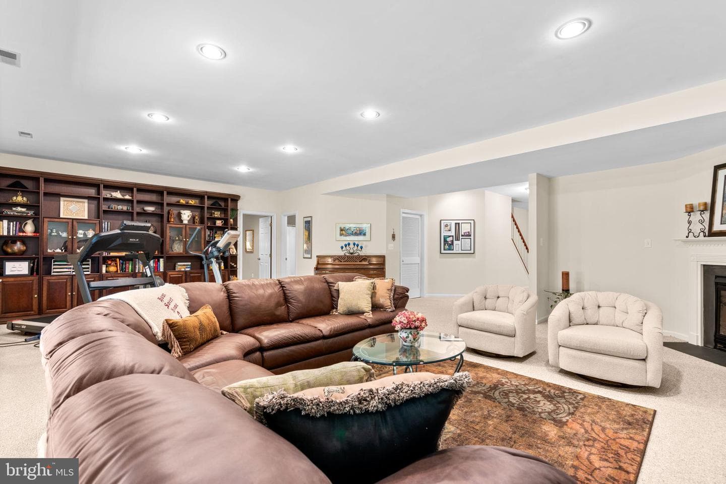 8915 Grummore Circle photo 44