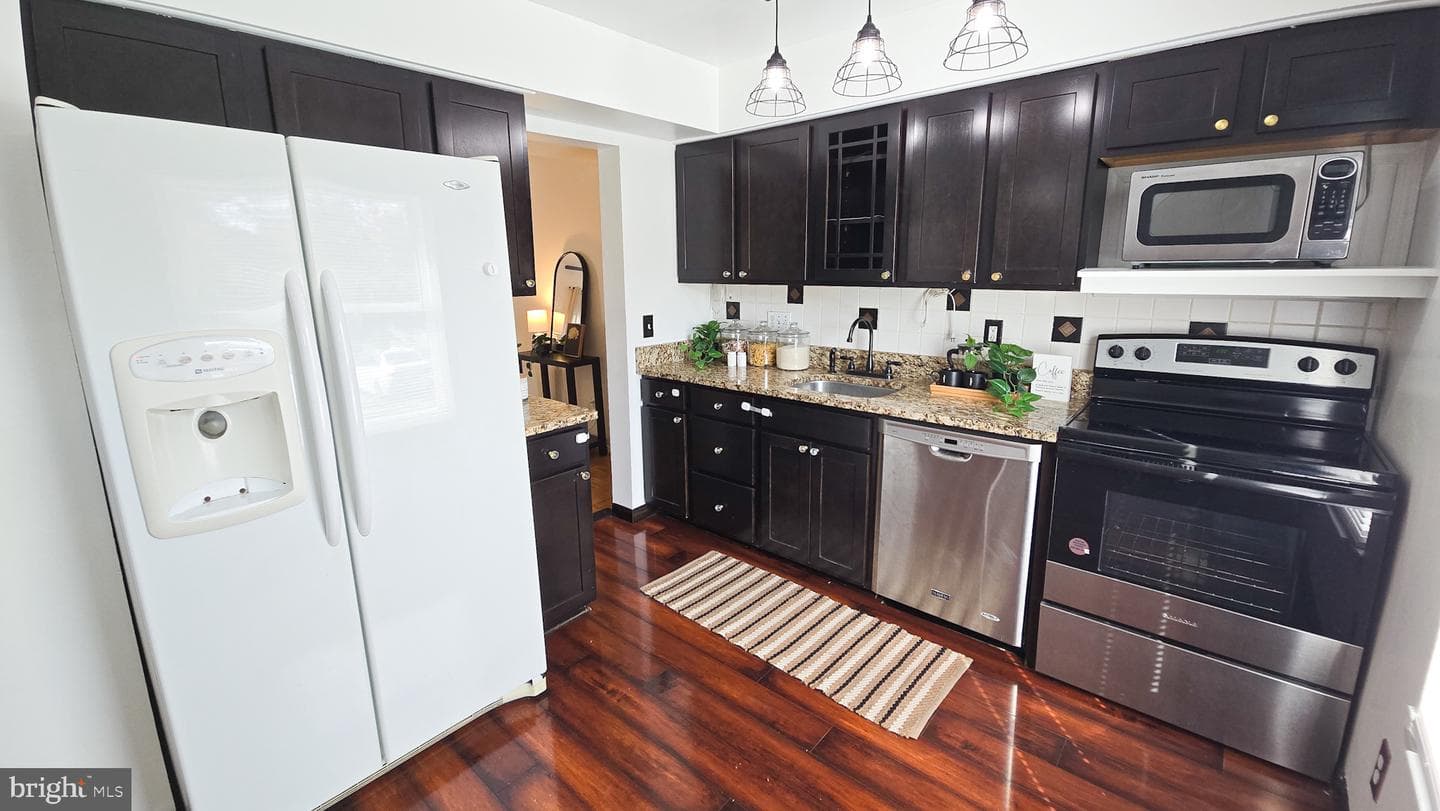 24 Neves Court photo 3